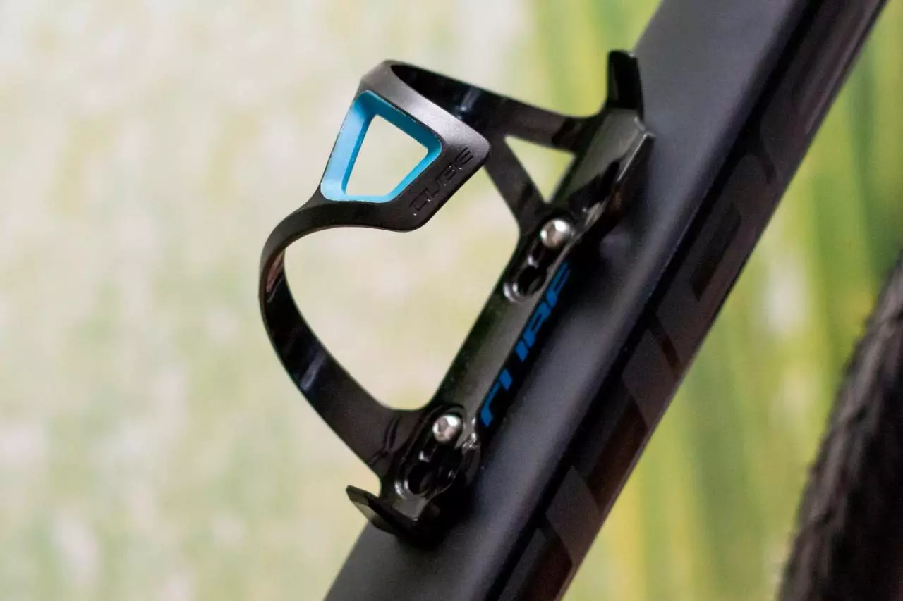 Cube Flaschenhalter HPP Sidecage Black N Blue – Bild 2