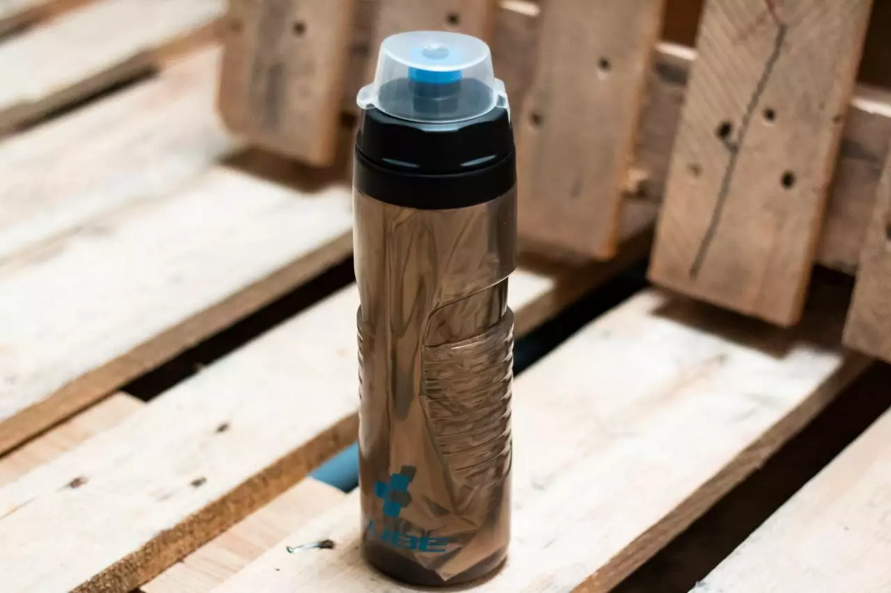 Cube Trinkflasche Thermo 0,6l Black N Grey N Blue – Bild 4