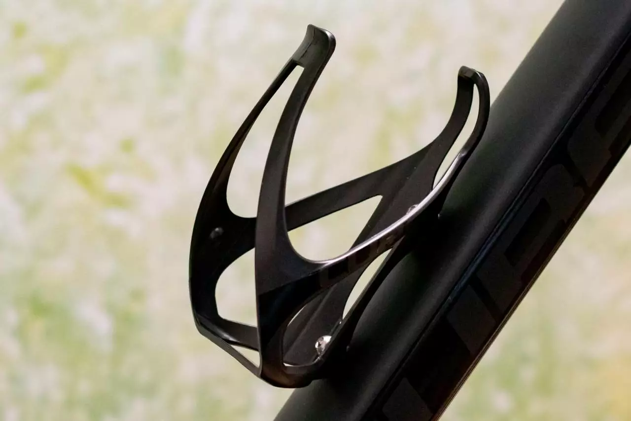 Cube Flaschenhalter HPP Matt Irridium N Glossy Black – Bild 2