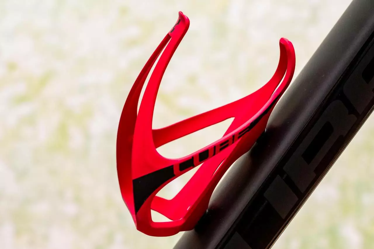 Cube Flaschenhalter HPP Matt Berry N Black – Bild 2