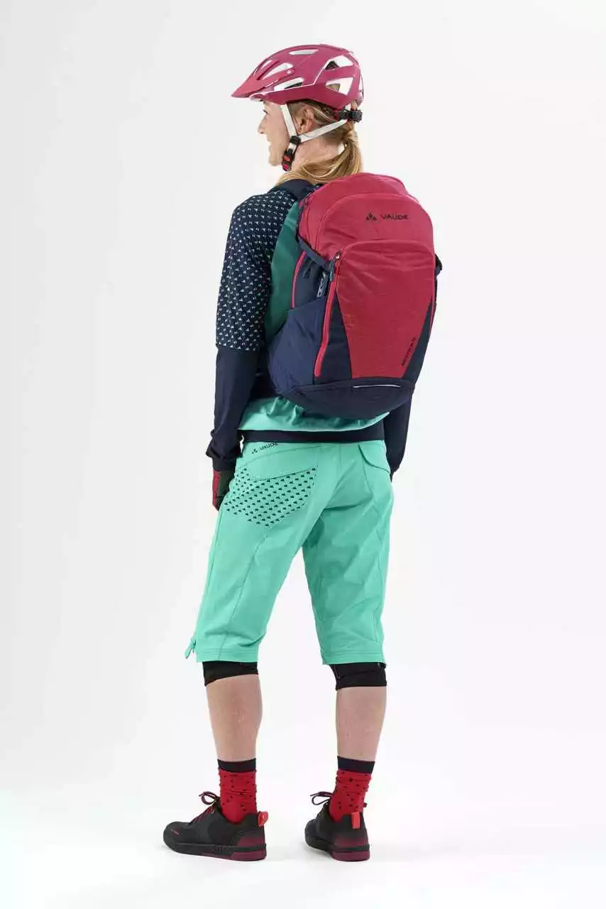 Vaude Wo Bike Alpin 24 Fahrradrucksack, Crimson Red – Bild 4