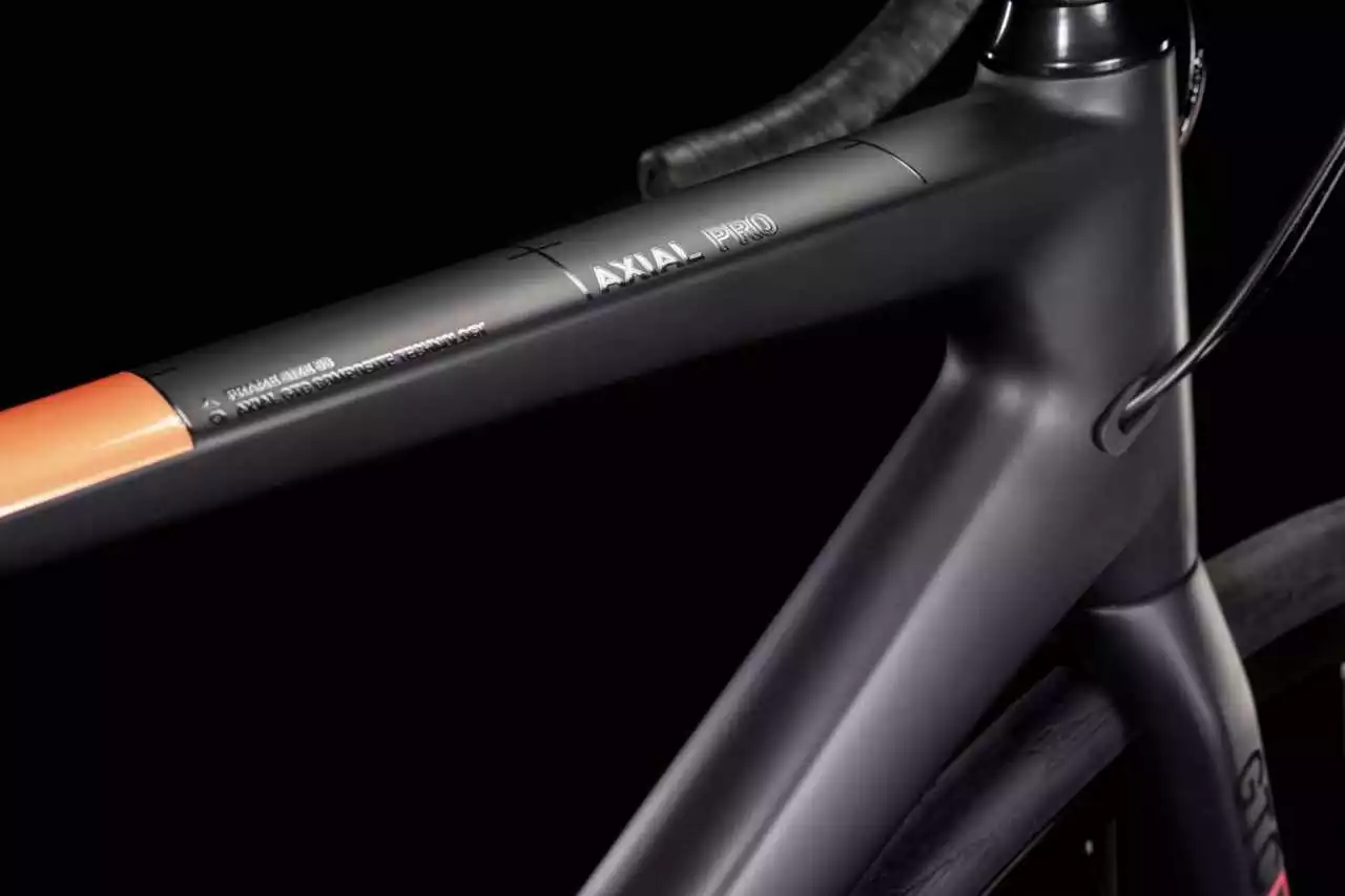 Cube Axial WS GTC Pro Carbon N Coral Carbon Rennrad Damen – Bild 2