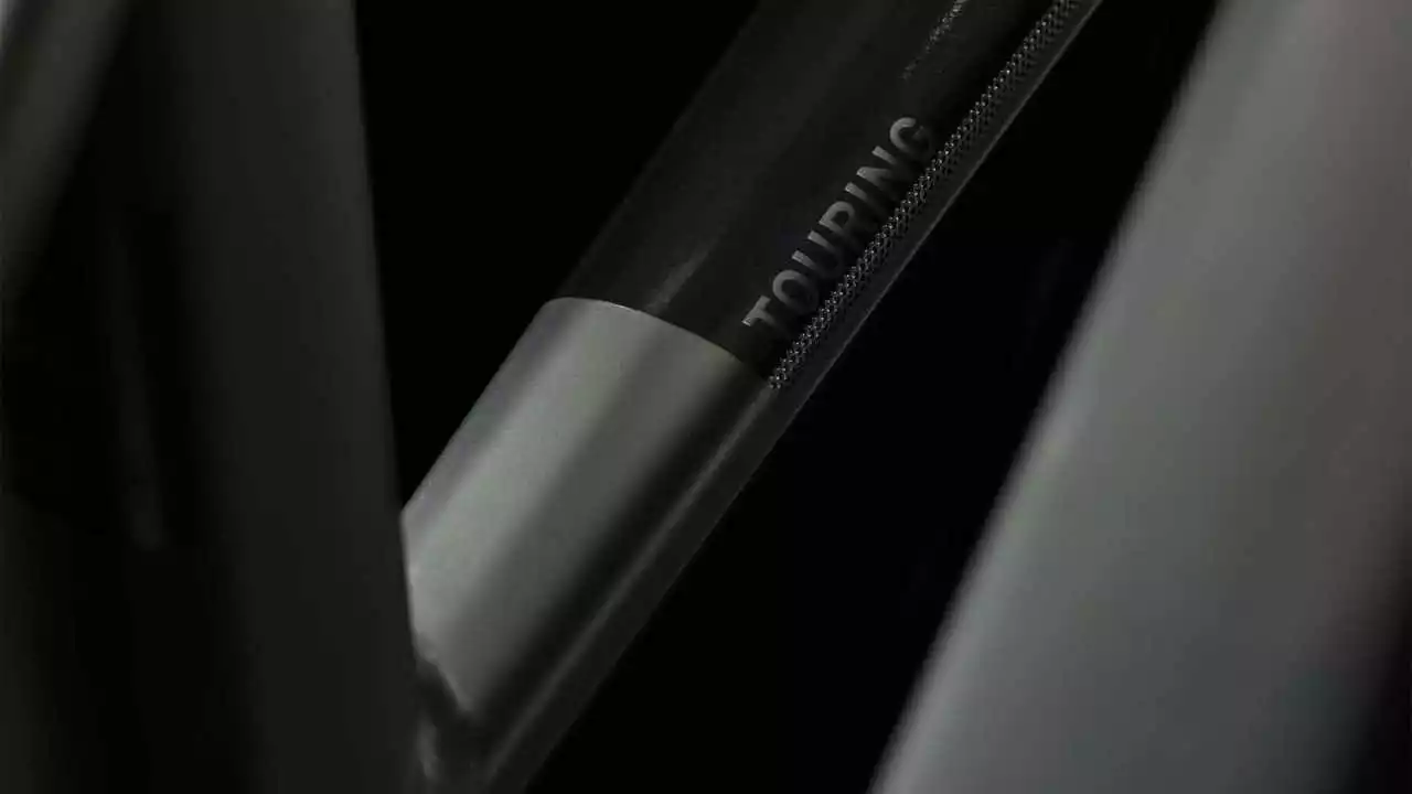 Cube Touring Hybrid Pro 625 Black N Metal E-Bike Trekkingrad Damen – Bild 2