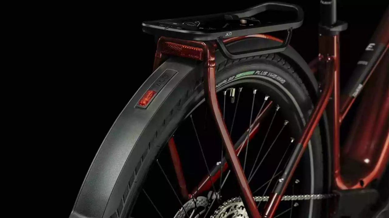 Cube Touring Hybrid EXC 625 Red N White E-Bike Trekkingrad Damen – Bild 4