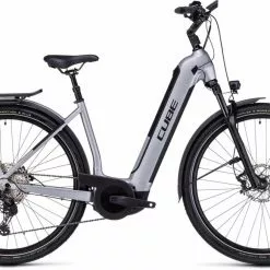 Cube Kathmandu Hybrid SLX 750 Polarsilver N Black E-Bike Trekkingrad Tiefeinsteiger