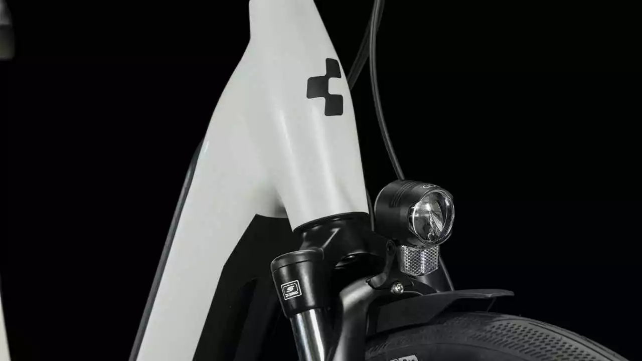 Cube Supreme Sport Hybrid ONE 500 White N Black E-Bike Trekkingrad Tiefeinsteiger – Bild 4