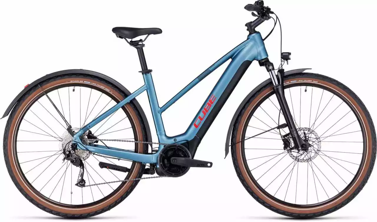 Cube Nuride Hybrid Performance 625 Allroad Metalblue N Red E-Bike Trekkingrad Damen