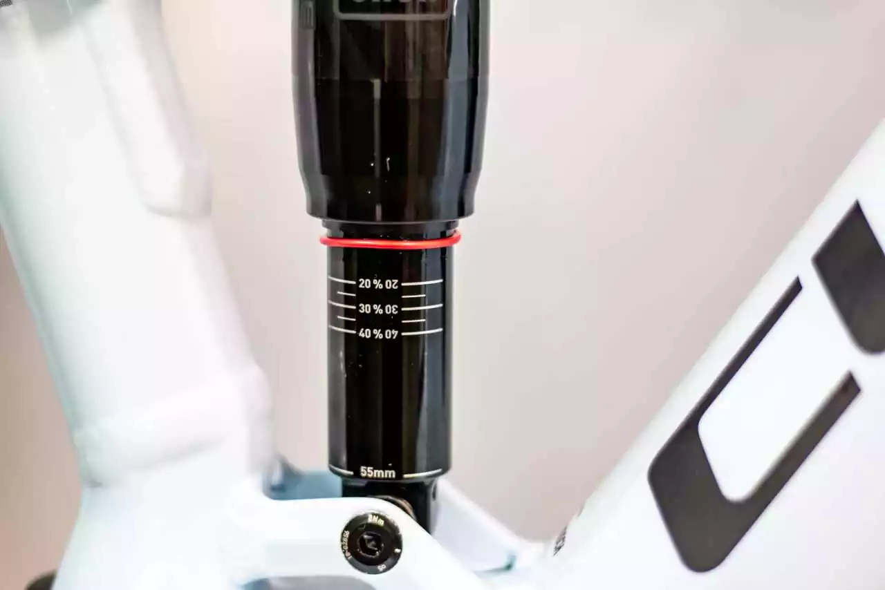 Cube Stereo Hybrid 120 Pro 750 Flashwhite N Black E-Bike Fully Mountainbike – Bild 7