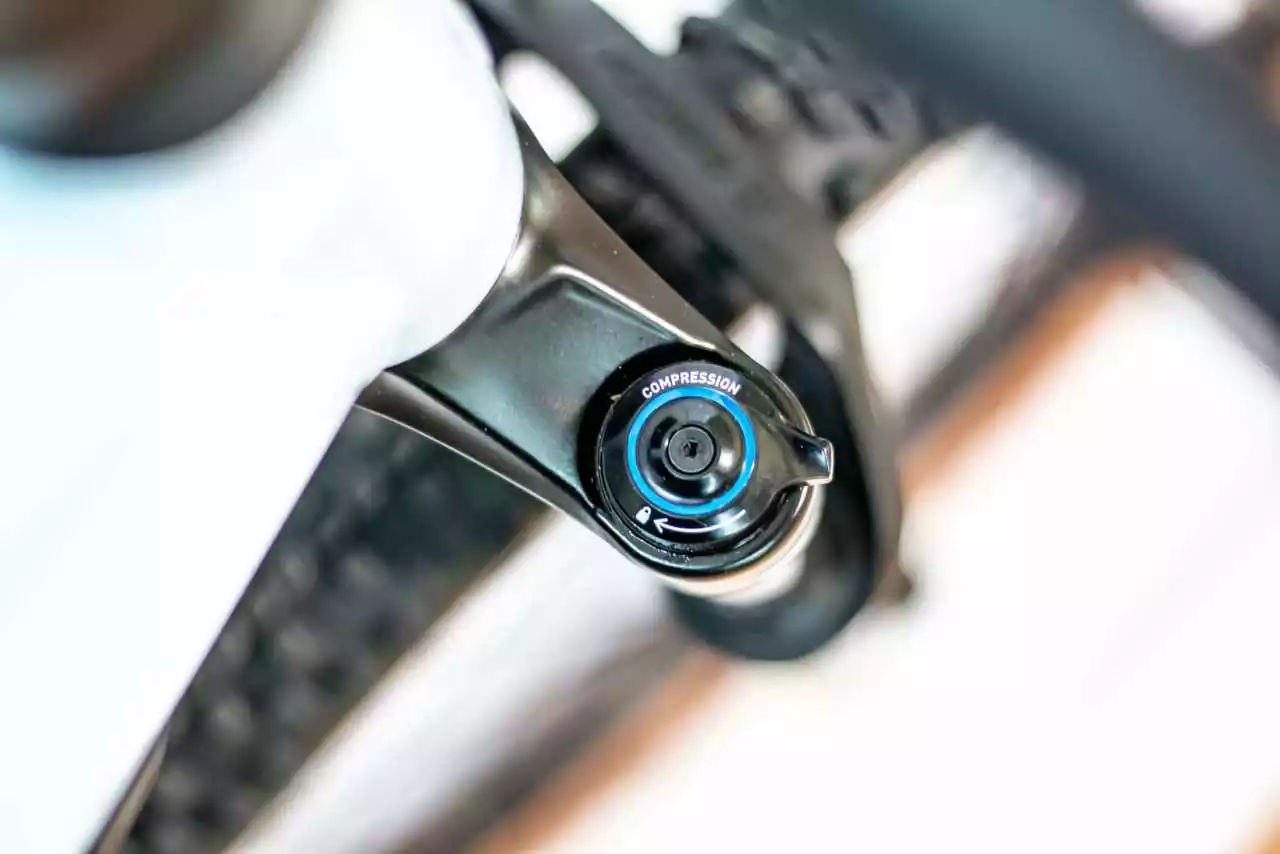 Cube Stereo Hybrid 120 Pro 750 Flashwhite N Black E-Bike Fully Mountainbike – Bild 10