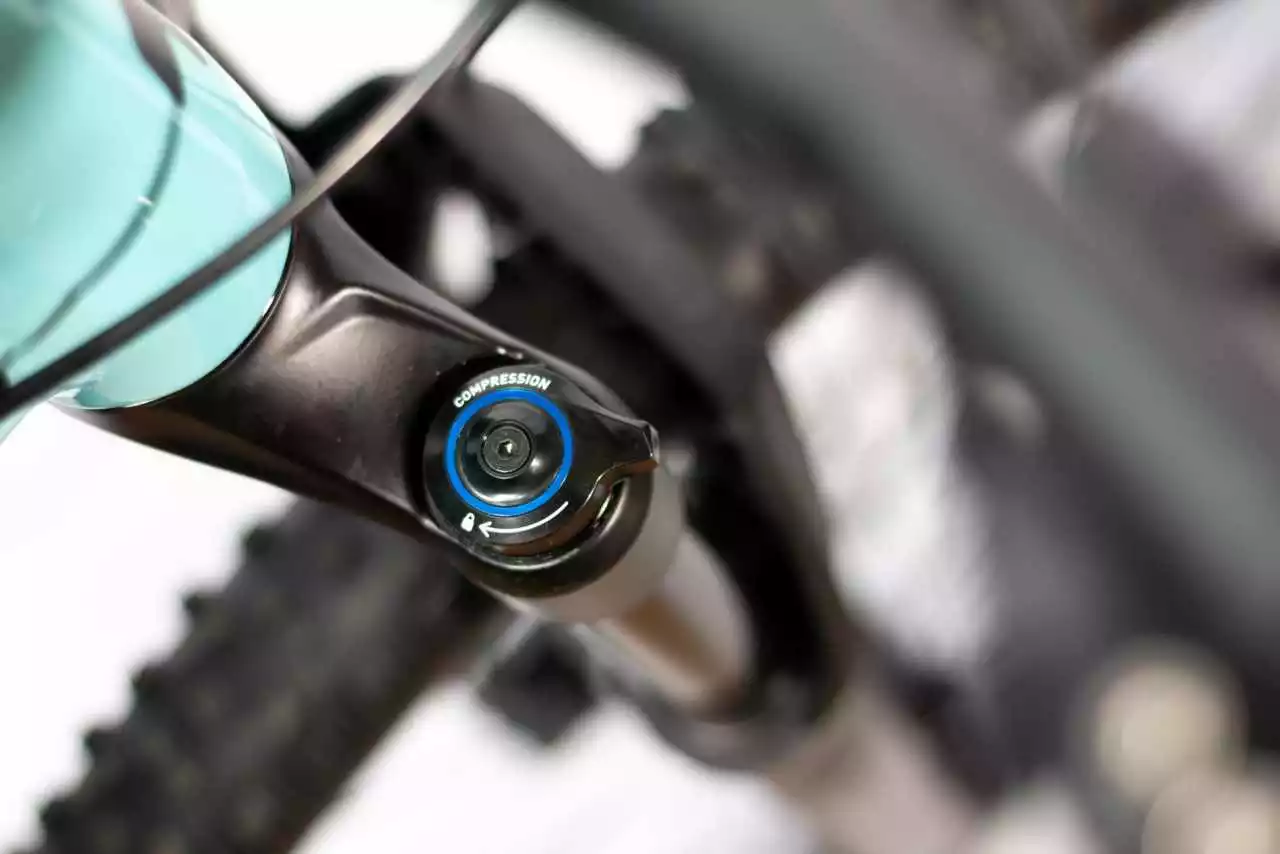 Cube Stereo ONE22 Race Mayablue N Black Fully Mountainbike – Bild 2