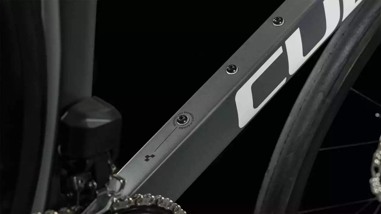 Cube Agree C:62 Grey N Black Carbon Rennrad Herren – Bild 3