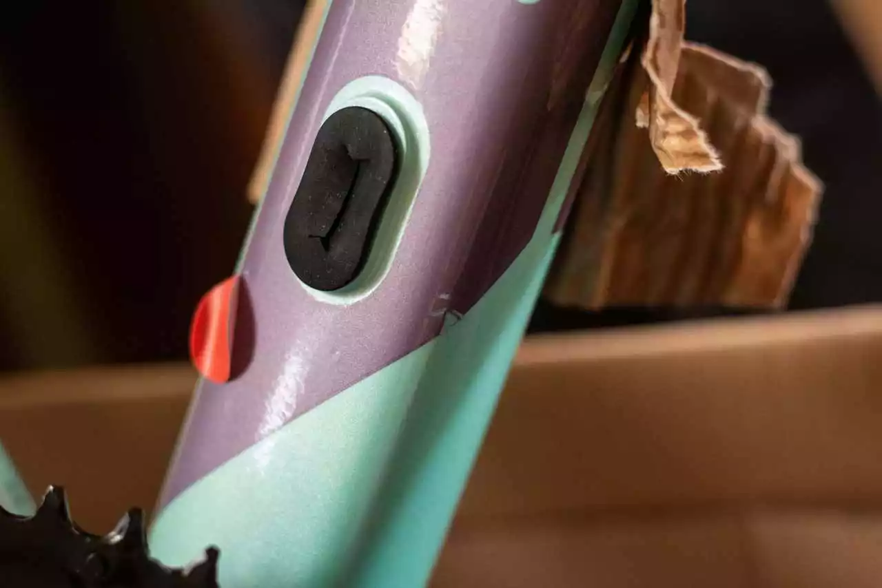 Ghost Lanao 27.5 AL Light Mint Pearl / Purple Pearl Glossy Hardtail Mountainbike Damen Lackschaden – Bild 2