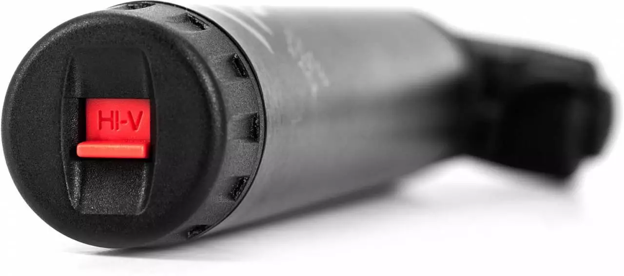 RFR Pumpe Micro UNIVERSAL Black N Glossy Black N Red – Bild 4