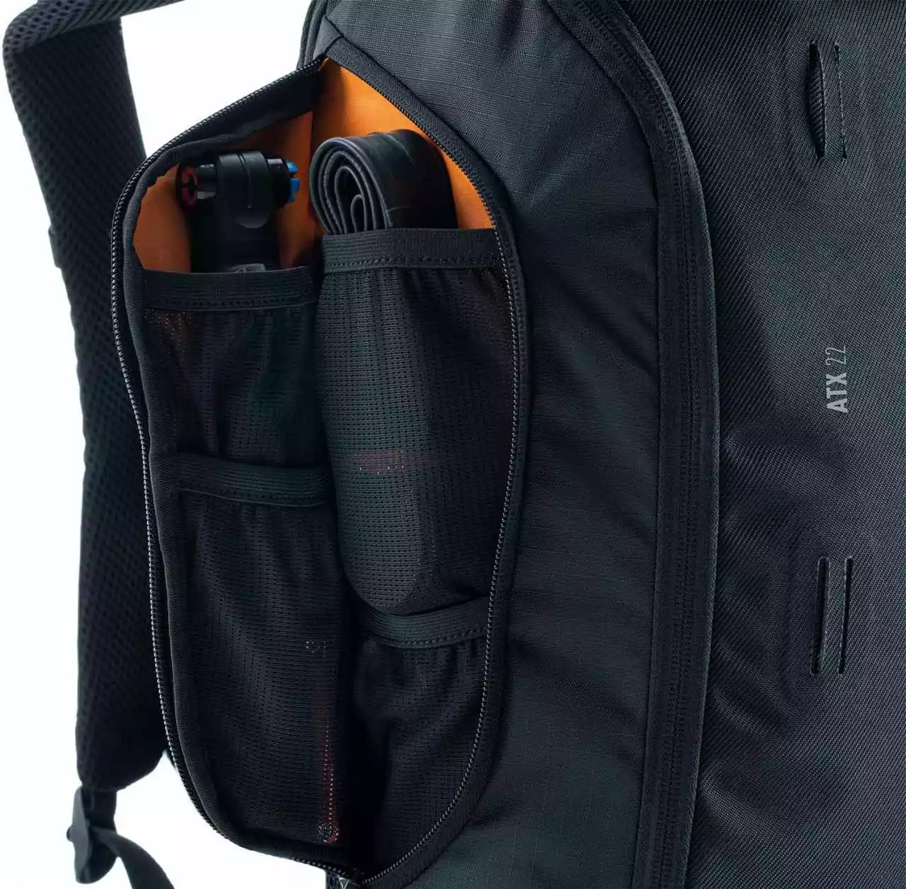 Cube Rucksack ATX 22 Black – Bild 5